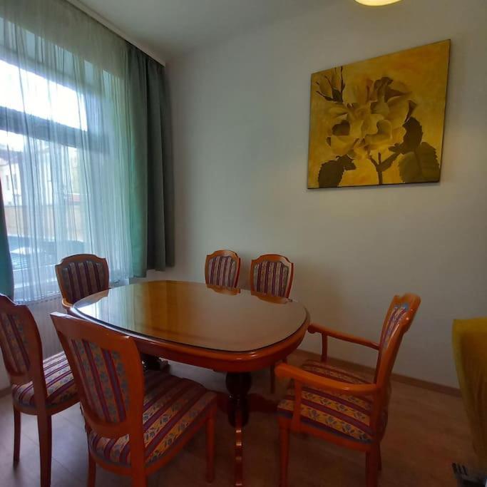 Altbauwohnung Neu Saniert - Fuer Familien Geeignet فيينا المظهر الخارجي الصورة
